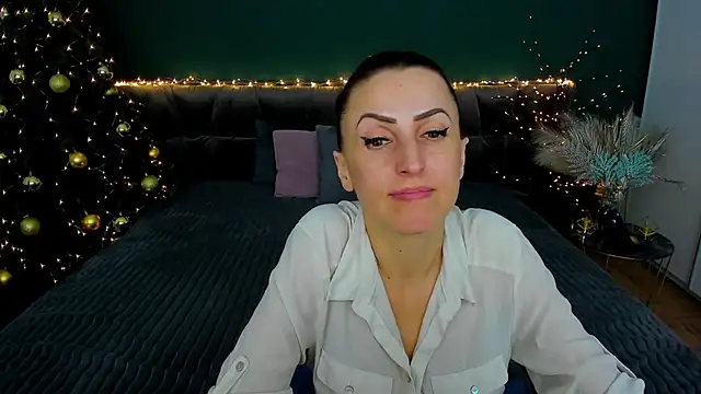 Rebecca Diamond online show from January 2025 09:52:02 AM