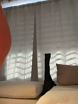 Snapshot of curchez_ chatting on September 2025 07:39:02 PM curchez online show from September 2025 07:39:02 PM