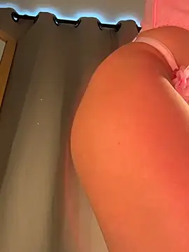 Snapshot of curchez_ chatting on October 2025 07:20:02 PM curchez online show from October 2025 07:20:02 PM