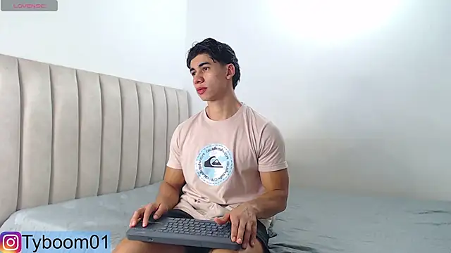 TYLER BOOM online show from December 2024 05:53:02 AM