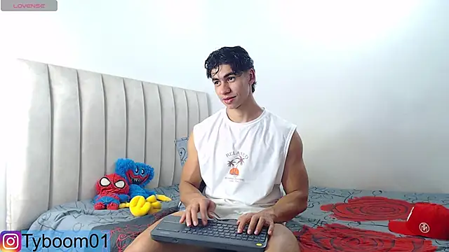 TYLER BOOM online show from January 2025 11:43:02 PM