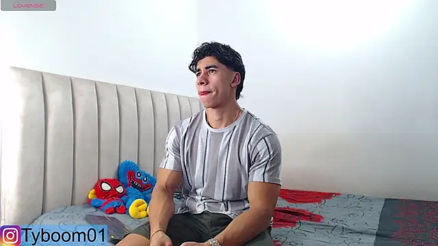TYLER BOOM online show from February 2025 04:47:01 PM