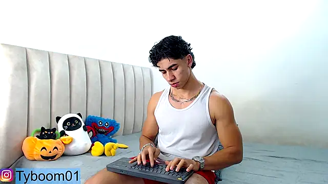 TYLER BOOM online show from October 2025 12:50:02 AM