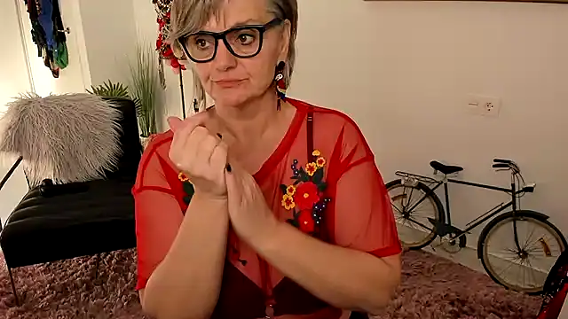 Milf-Ella online show from February 2025 09:04:02 AM