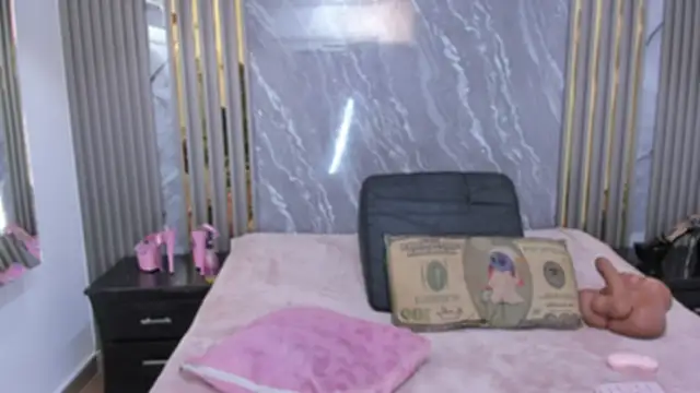 Nyakimgold online show from September 2025 12:31:02 PM