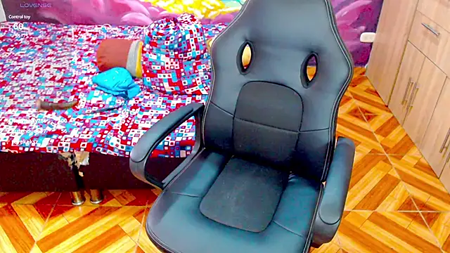 Eimy lorens online show from December 2024 09:05:02 PM