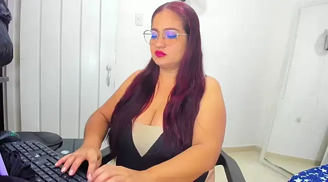 HUGEBOOBS MILF online show from March 2025 11:16:01 PM