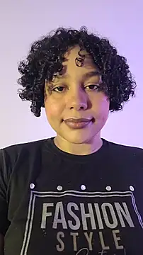 Snapshot of Electric_bae chatting on November 2025 02:35:01 AM Electric bae online show from November 2025 02:35:01 AM