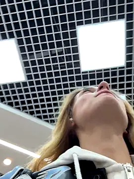 Snapshot of -AngelAri- chatting on October 2025 06:05:01 PM -AngelAri- online show from October 2025 06:05:01 PM