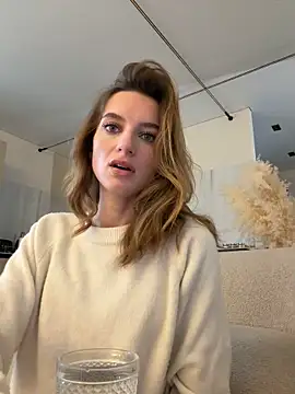 Snapshot of -AngelAri- chatting on October 2025 09:11:04 AM -AngelAri- online show from October 2025 09:11:04 AM