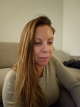 novaforyou1 online show from December 2025 03:54:02 PM