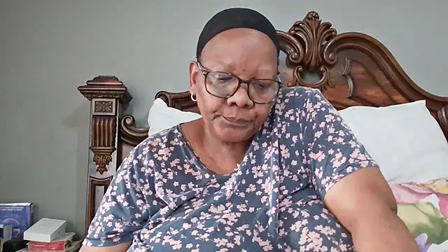 Snapshot of SEXYBOOBSNASS chatting on October 2025 01:42:02 PM SEXYBOOBSNASS online show from October 2025 01:42:02 PM