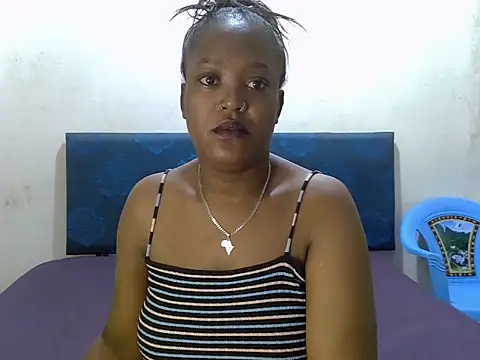 Snapshot of Spice202 chatting on October 2025 11:03:02 PM Spice202 online show from October 2025 11:03:02 PM