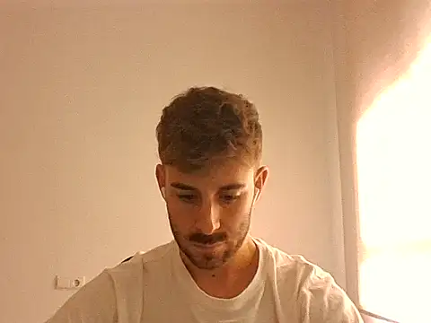 Snapshot of vargas90 chatting on September 2025 08:05:02 AM vargas90 online show from September 2025 08:05:02 AM