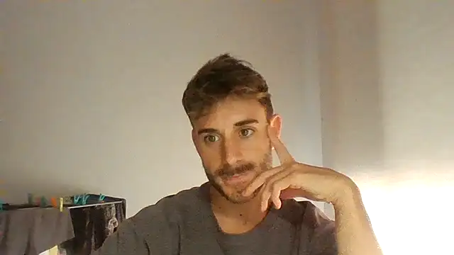 Snapshot of vargas90 chatting on October 2025 08:42:02 AM vargas90 online show from October 2025 08:42:02 AM