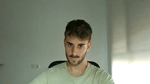 Snapshot of vargas90 chatting on October 2025 09:31:01 AM vargas90 online show from October 2025 09:31:01 AM