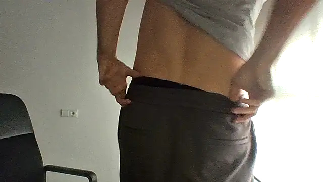 Snapshot of vargas90 chatting on October 2025 08:48:01 AM vargas90 online show from October 2025 08:48:01 AM