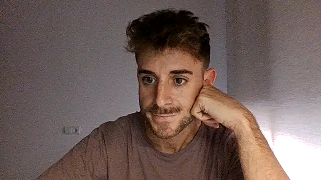 Snapshot of vargas90 chatting on October 2025 10:47:02 AM vargas90 online show from October 2025 10:47:02 AM