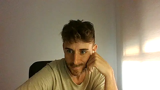 Snapshot of vargas90 chatting on October 2025 11:11:02 AM vargas90 online show from October 2025 11:11:02 AM