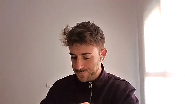 Snapshot of vargas90 chatting on November 2025 10:47:02 AM vargas90 online show from November 2025 10:47:02 AM