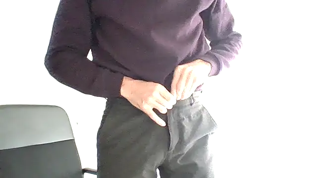 Snapshot of vargas90 chatting on November 2025 11:43:01 AM vargas90 online show from November 2025 11:43:01 AM