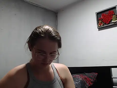 HellenMiyer1111 online show from December 2024 09:52:02 PM