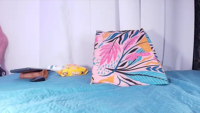 Snapshot of raven_lilith_ chatting on October 2025 03:18:01 AM raven lilith online show from October 2025 03:18:01 AM