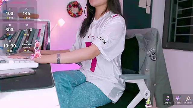 Snapshot of Shyn__ chatting on December 2024 12:57:02 PM Shyn online show from December 2024 12:57:02 PM