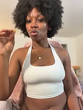 Snapshot of mochamimi chatting on October 2025 04:54:01 AM mochamimi online show from October 2025 04:54:01 AM