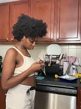 Snapshot of mochamimi chatting on October 2025 09:31:01 PM mochamimi online show from October 2025 09:31:01 PM