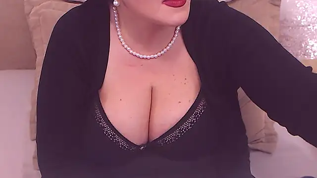 RebeccaNoble online show from January 2025 05:01:01 PM