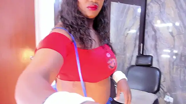 LauraSaenz01 online show from November 2025 03:30:02 AM