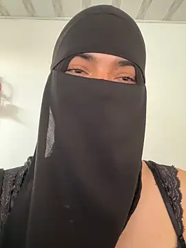 Snapshot of radiagazali chatting on November 2025 06:07:02 PM radiagazali online show from November 2025 06:07:02 PM