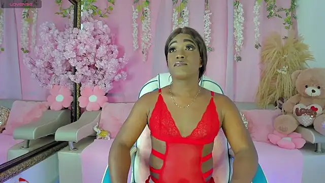 Snapshot of SammyGirlTS chatting on October 2025 07:46:02 PM SammyGirlTS online show from October 2025 07:46:02 PM