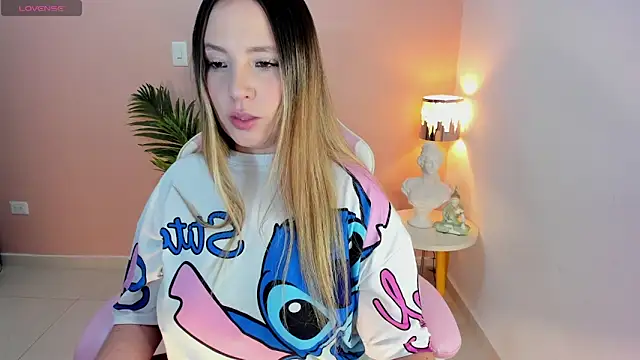 Snapshot of HannaMiller_1 chatting on October 2025 12:26:01 AM HannaMiller 1 online show from October 2025 12:26:01 AM