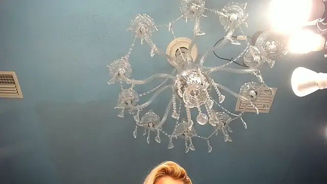 ADRIANNA FOX online show from February 2025 12:16:01 PM