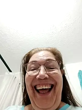 Vicky Rosse online show from October 2025 01:29:01 PM