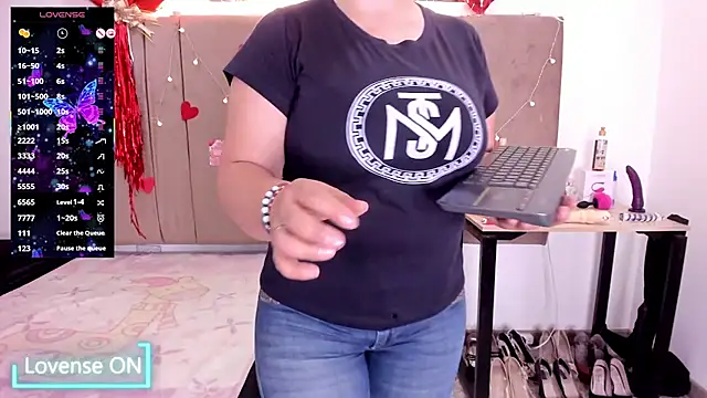 Zaly mature online show from October 2025 02:30:02 AM