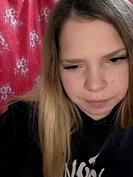 Zuli Kiska online show from November 2025 10:47:02 AM