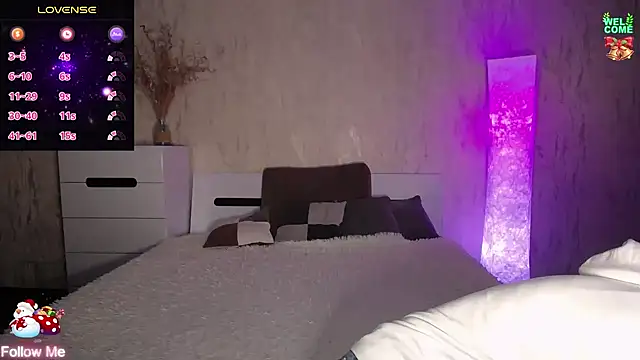 ItsAlisia online show from December 2024 01:41:01 PM