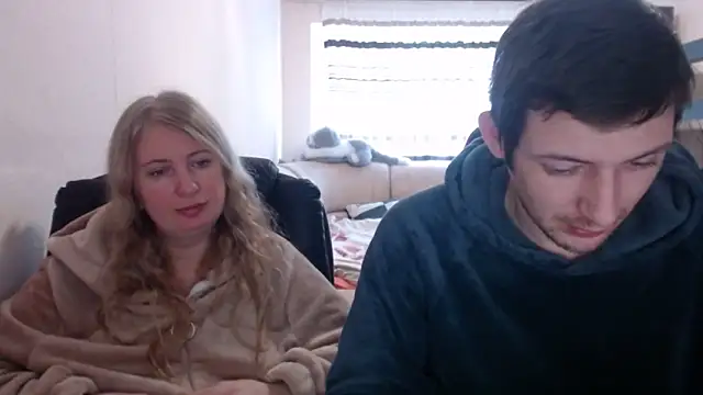 PeterAndJen online show from February 2025 09:32:02 AM