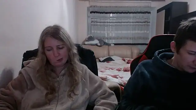 PeterAndJen online show from February 2025 08:10:01 PM
