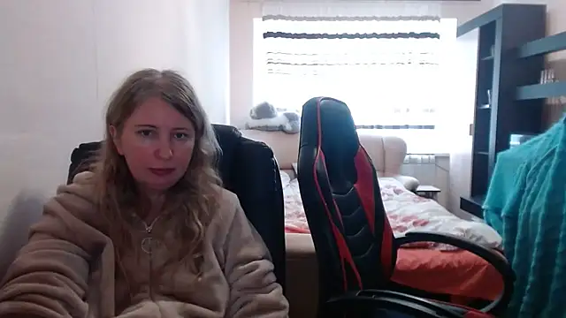 PeterAndJen online show from February 2025 12:50:01 PM