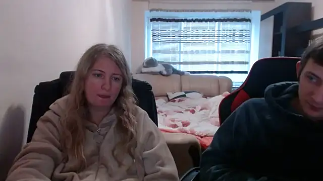 PeterAndJen online show from February 2025 03:54:01 PM
