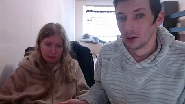 PeterAndJen online show from February 2025 10:04:02 AM