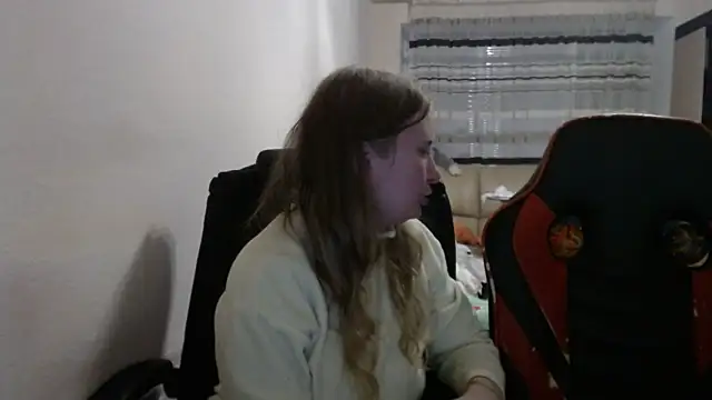 PeterAndJen online show from November 2025 07:14:02 PM