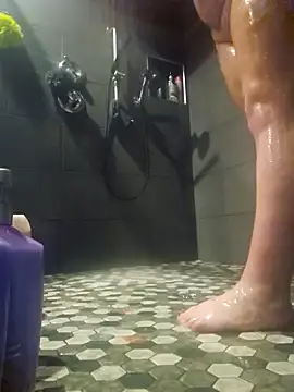 Snapshot of Kinkybeauty_freakybeast chatting on November 2025 09:22:01 AM Kinkybeauty freakybeast online show from November 2025 09:22:01 AM