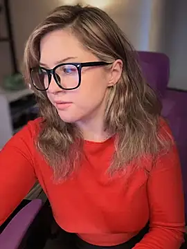 JennKenobi online show from December 2024 03:54:02 PM