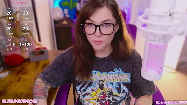 JennKenobi online show from March 2025 03:59:02 PM