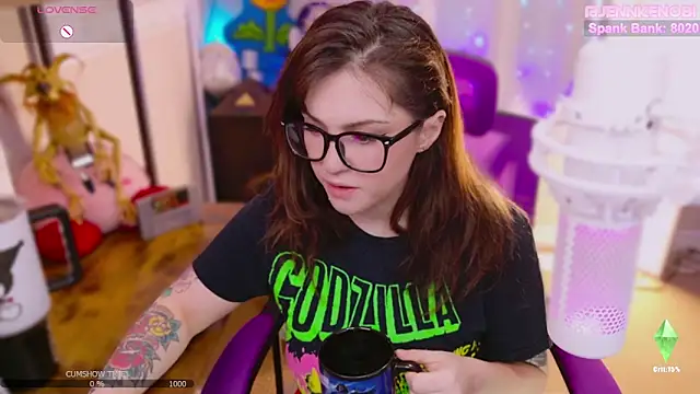 JennKenobi online show from March 2025 03:56:01 PM